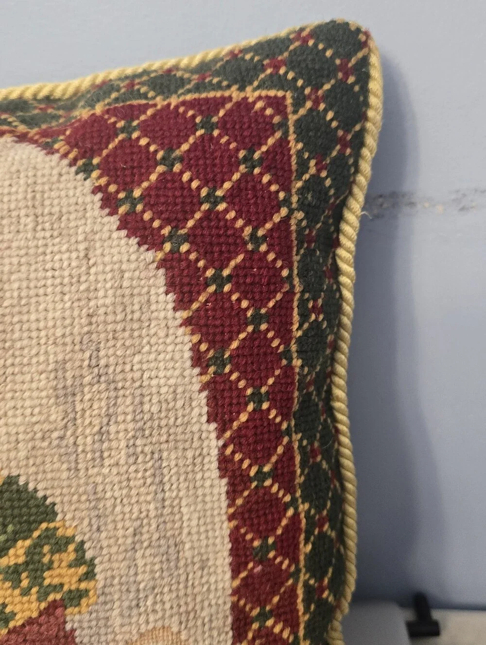 N/A this pillow